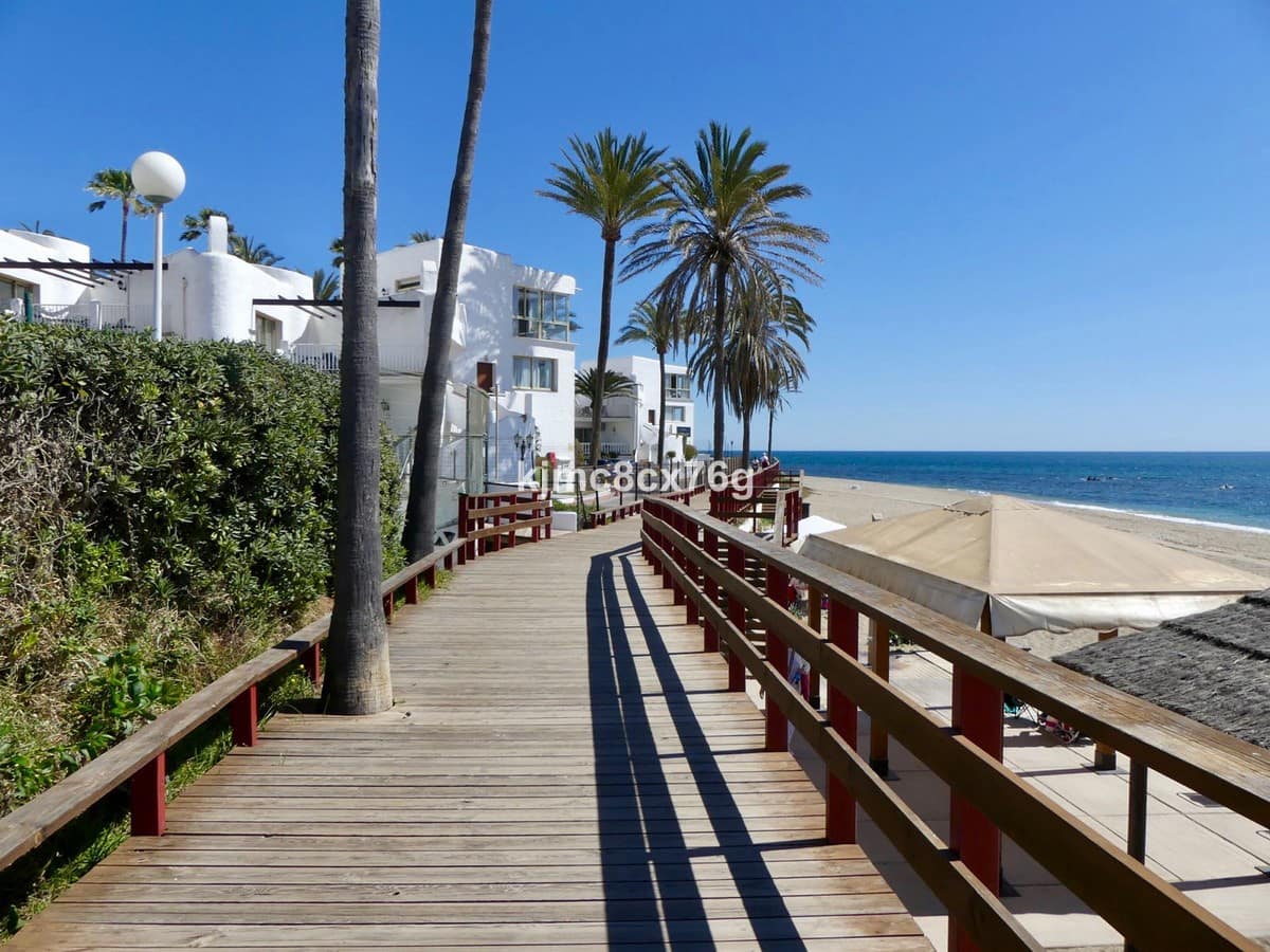 2 chambre Appartement à vendre à Calahonda avec piscine garage - 365 000 € (Ref: 6386306)