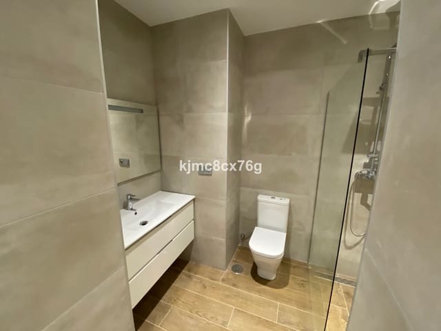 3 Zimmer Penthouse zu verkaufen in Estepona mit Pool Garage - 739.000 € (Ref: 6386365)