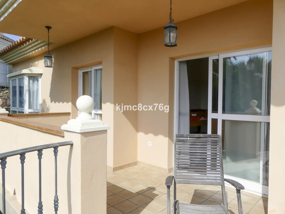 6 soverom Villa til salgs i Las Chapas med svømmebasseng garasje - € 1 600 000 (Ref: 6386371)