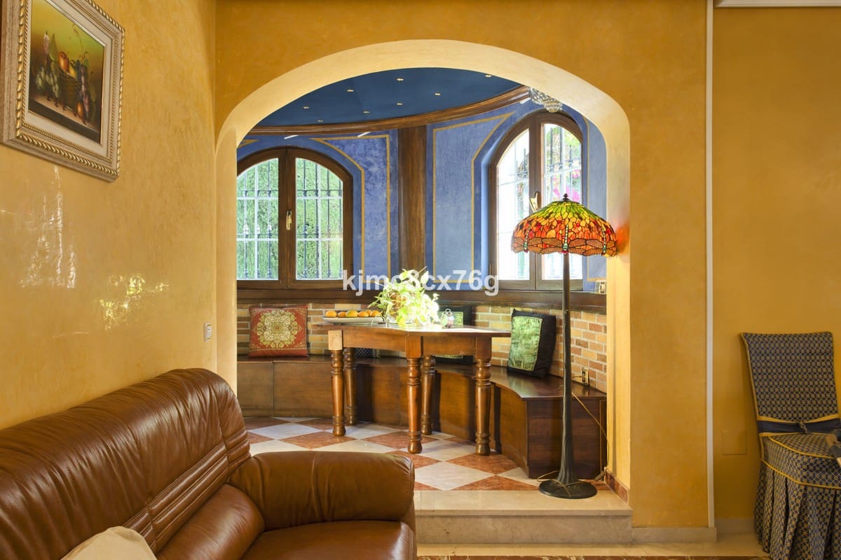 5 sypialnia Willa na sprzedaż w Torrequebrada z basenem garażem - 1 950 000 € (Ref: 6386376)