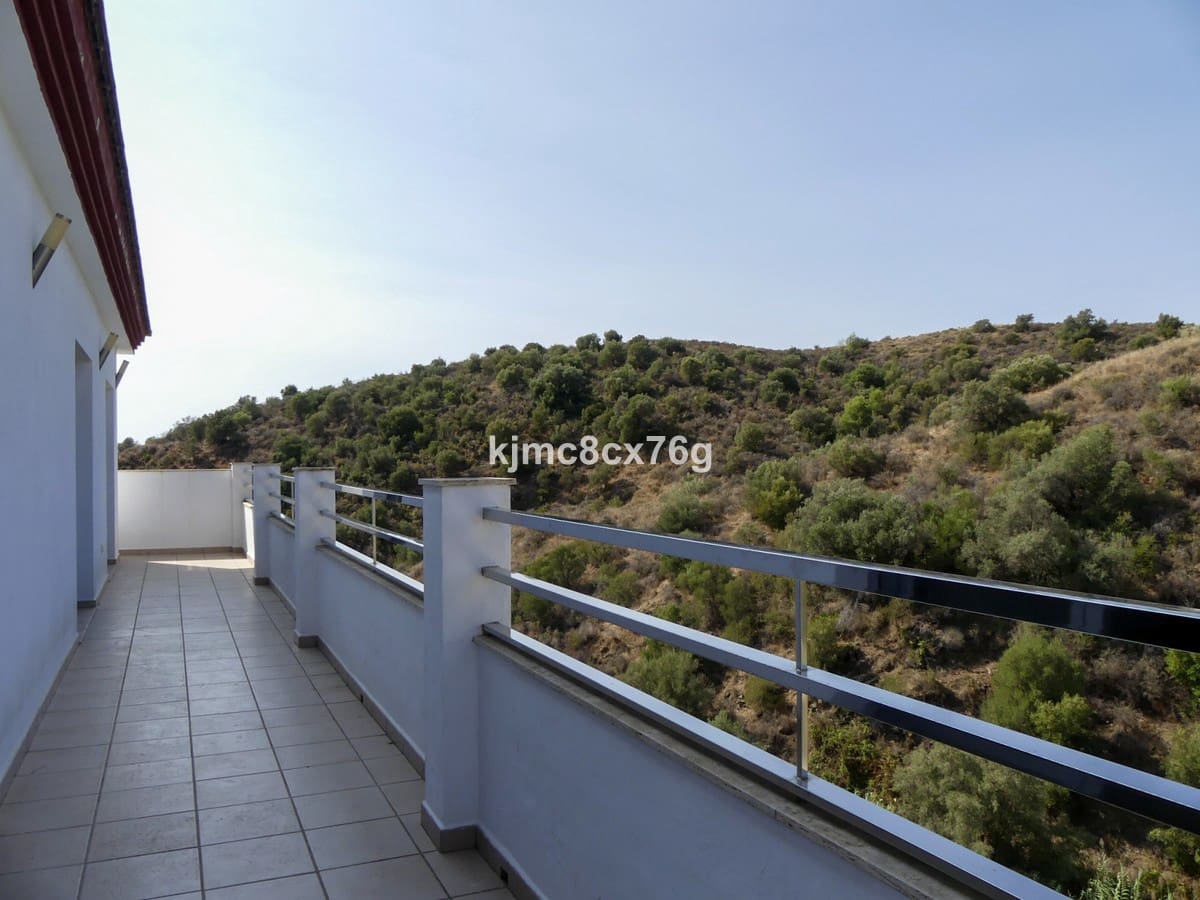 5 bedroom Villa for sale in Mijas with pool garage - € 895,000 (Ref: 6386377)