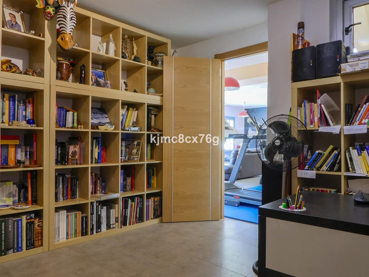 5 bedroom Villa for sale in Mijas with pool garage - € 895,000 (Ref: 6386377)