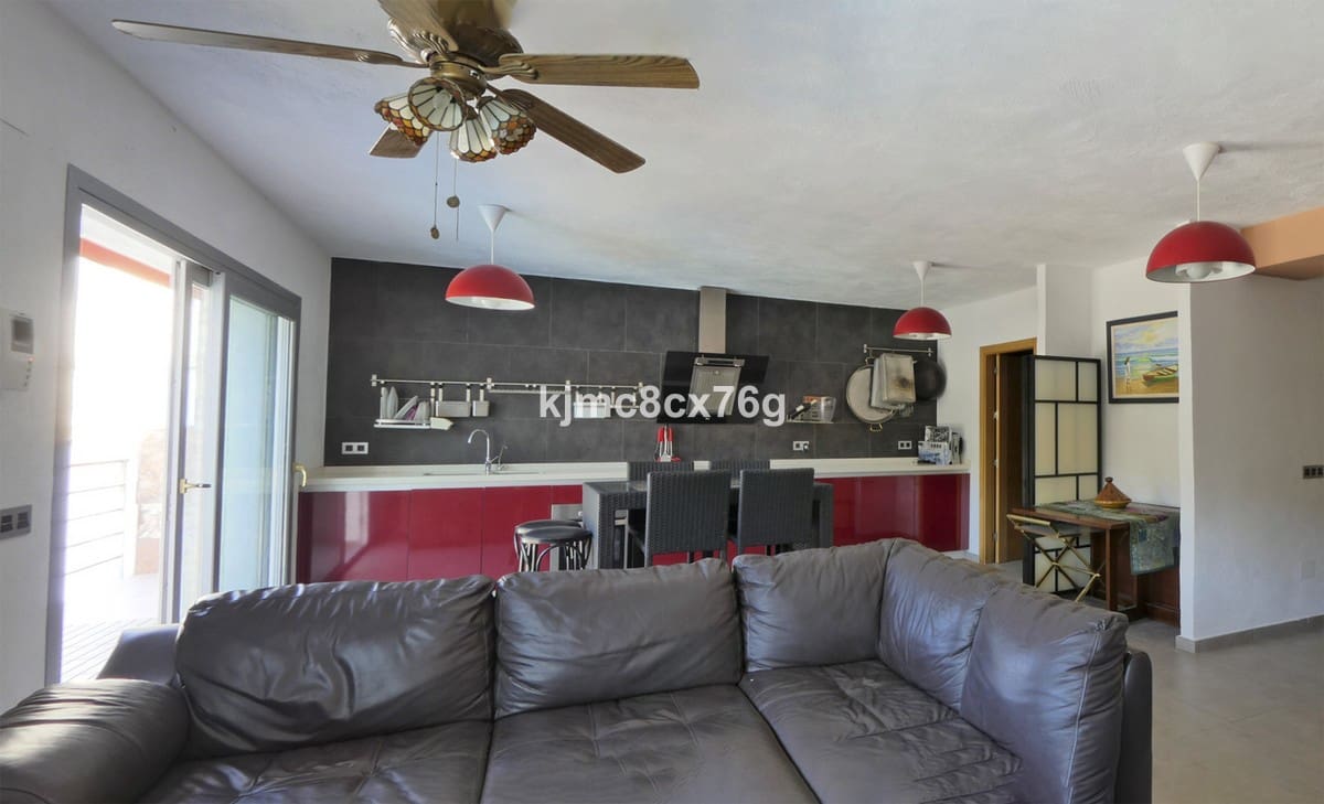 5 bedroom Villa for sale in Mijas with pool garage - € 895,000 (Ref: 6386377)