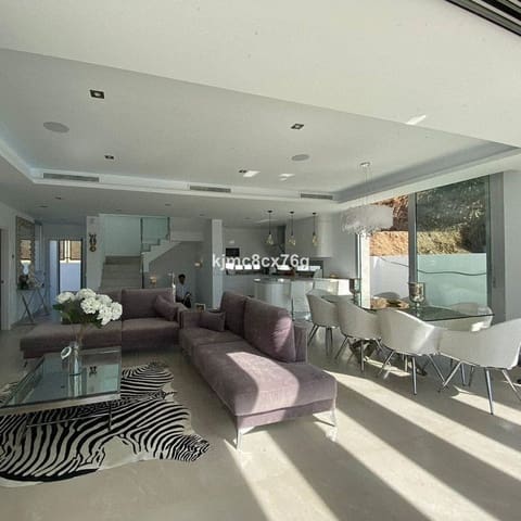 5 soveværelse Villa til salg i La Cala de Mijas, Mijas med swimmingpool garage - € 1.500.000 (Ref: 6386386)