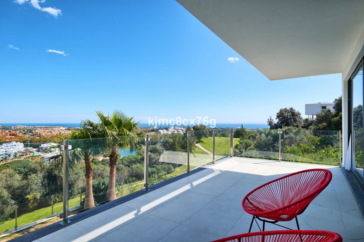 4 bedroom Villa for sale in Benahavis with pool garage - € 2,745,000 (Ref: 6386391)