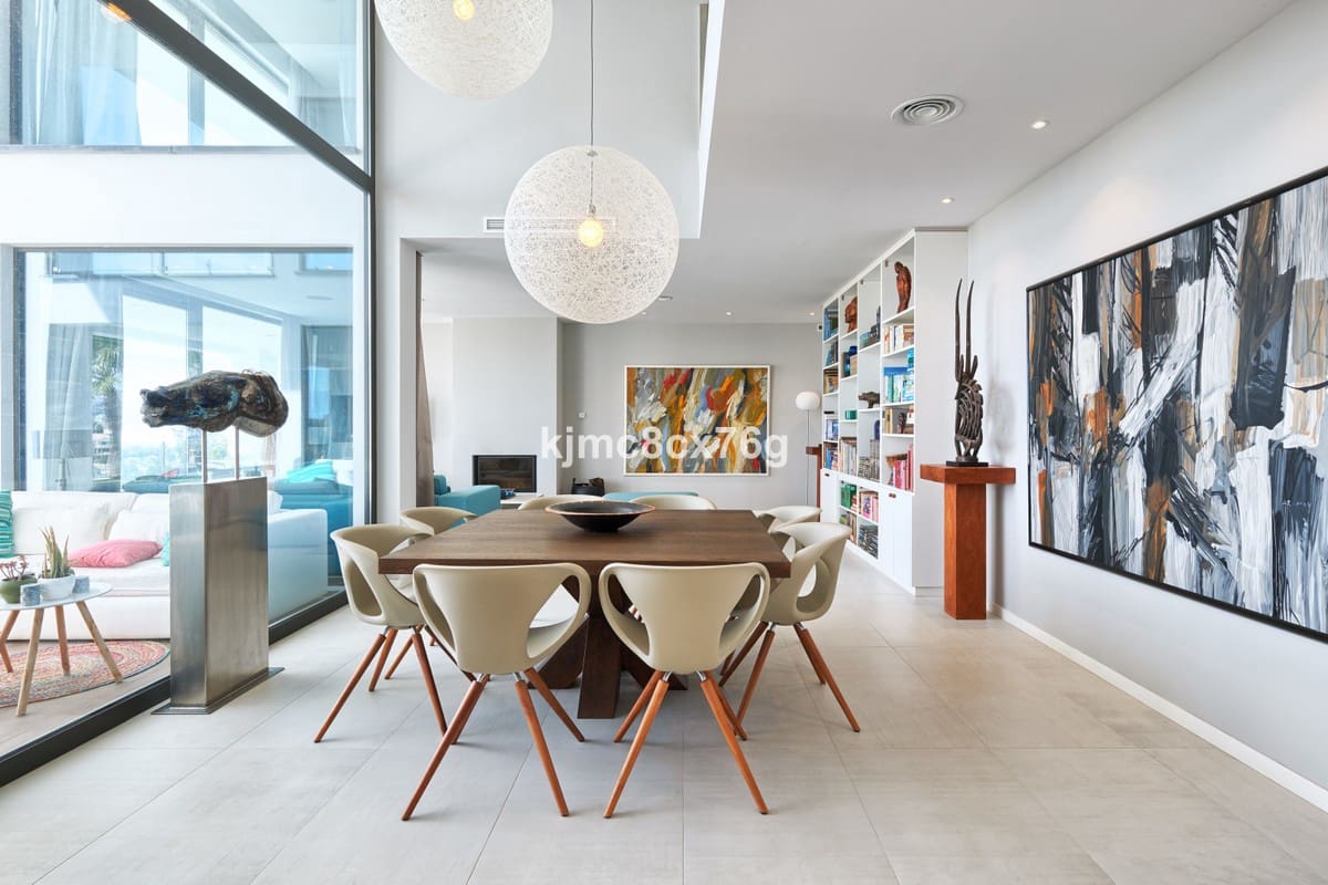 4 bedroom Villa for sale in Benahavis with pool garage - € 2,745,000 (Ref: 6386391)