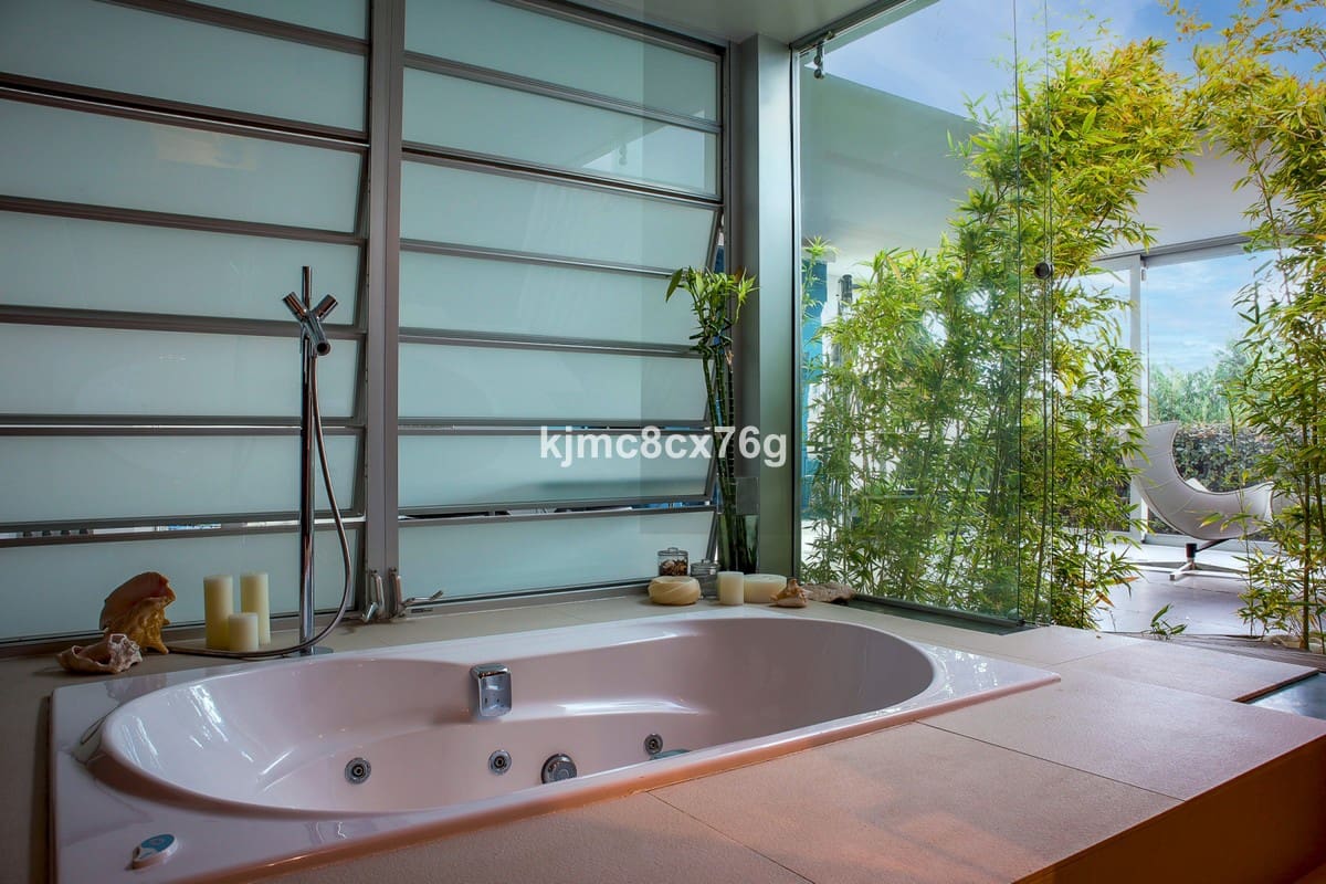 4 quarto Moradia para venda em Fuengirola com piscina - 4 975 000 € (Ref: 6386420)