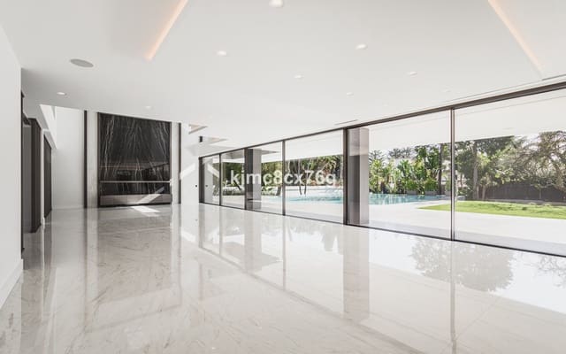6 slaapkamer Villa te koop in Guadalmina, Marbella met zwembad garage - € 4.995.000 (Ref: 6386432)