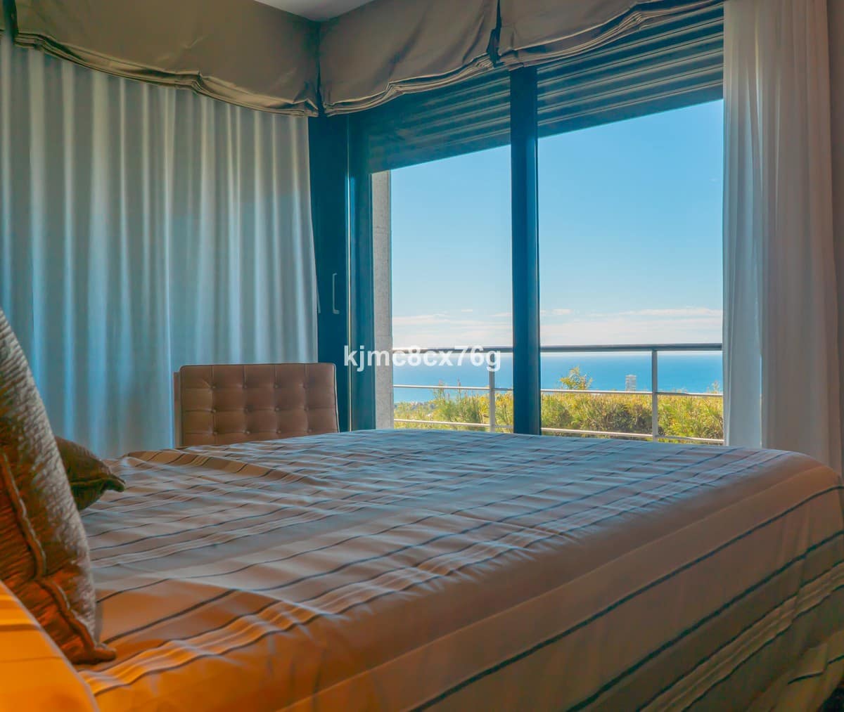 5 sypialnia Willa na sprzedaż w Los Monteros z basenem garażem - 3 400 000 € (Ref: 6386439)