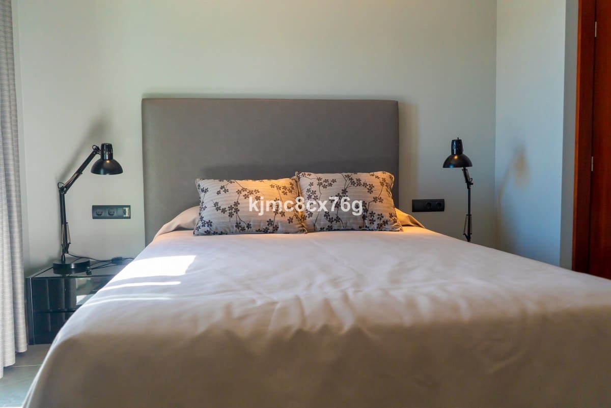 5 sypialnia Willa na sprzedaż w Los Monteros z basenem garażem - 3 400 000 € (Ref: 6386439)