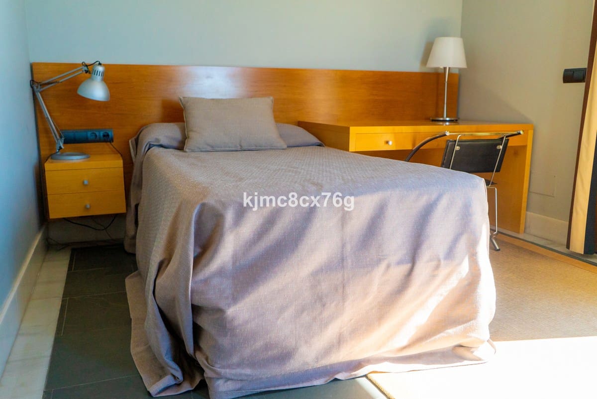 5 sypialnia Willa na sprzedaż w Los Monteros z basenem garażem - 3 400 000 € (Ref: 6386439)