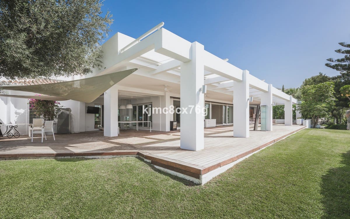 8 bedroom Villa for sale in Marbella with pool garage - € 10,000,000 (Ref: 6386462)