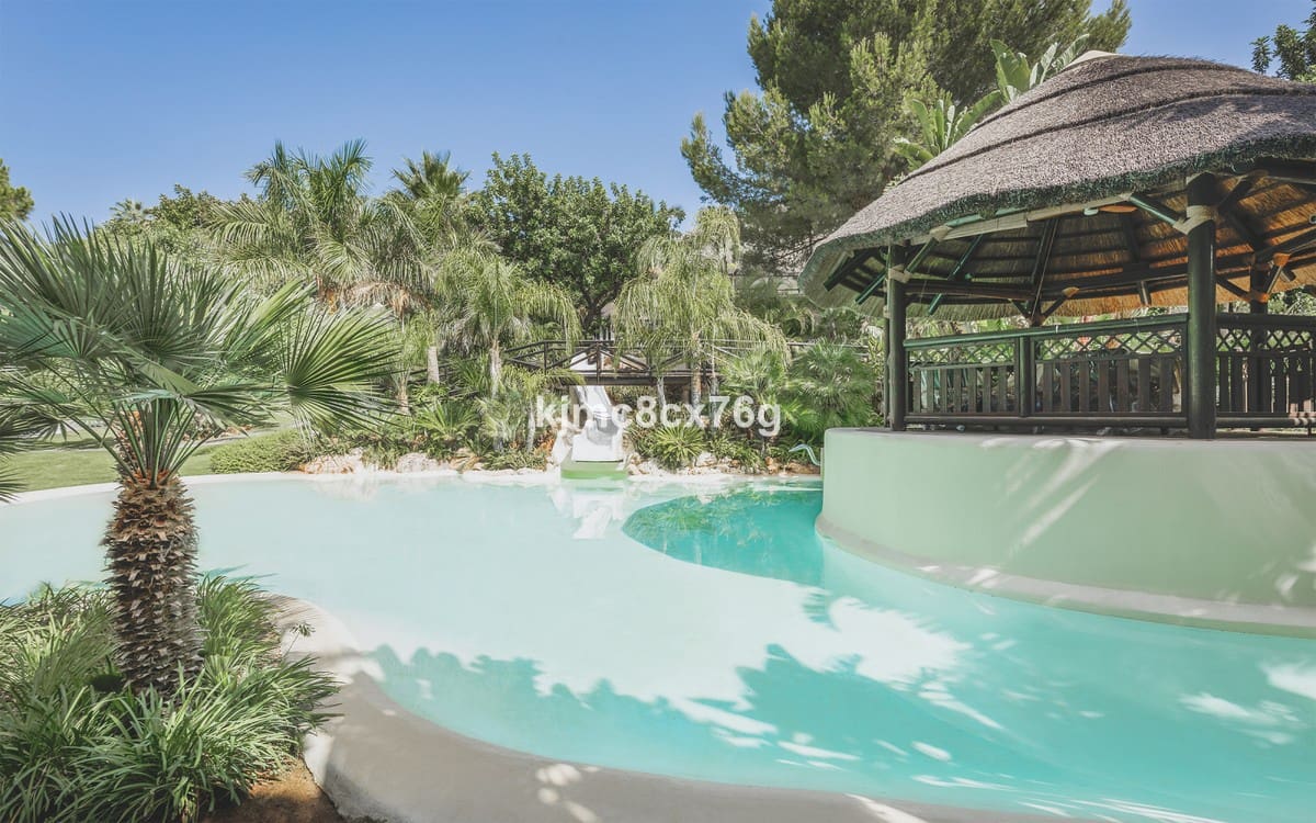 8 bedroom Villa for sale in Marbella with pool garage - € 10,000,000 (Ref: 6386462)