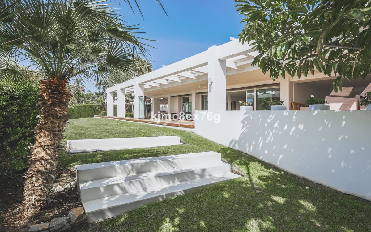 8 bedroom Villa for sale in Marbella with pool garage - € 10,000,000 (Ref: 6386462)