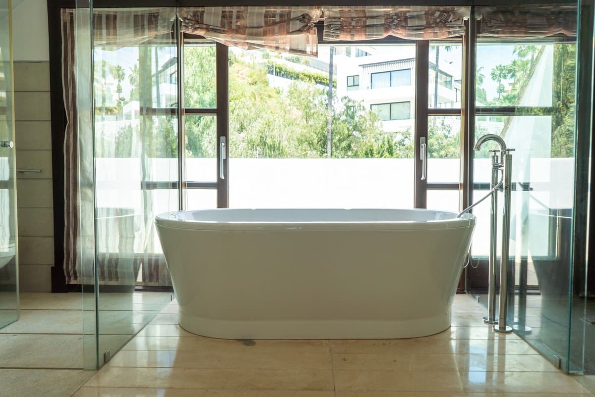 4 bedroom Villa for sale in Monte Halcones with pool garage - € 4,900,000 (Ref: 6386473)