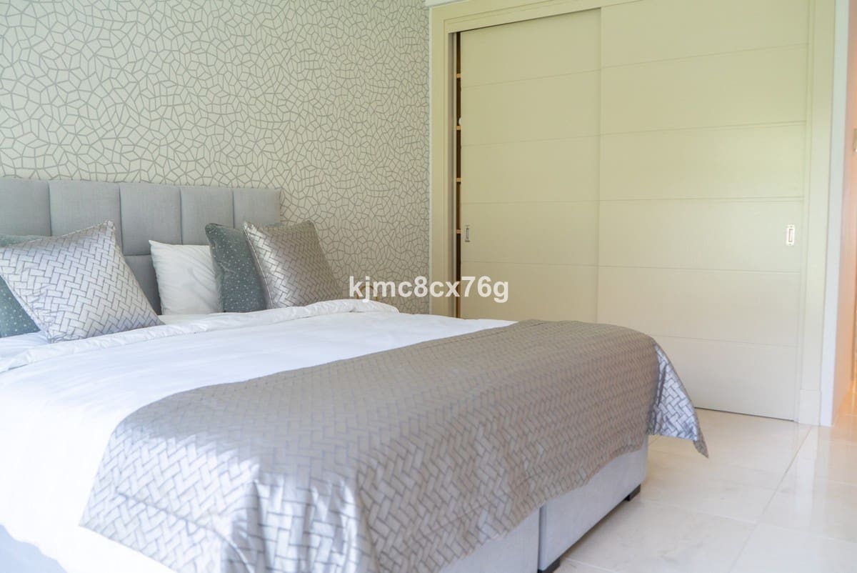 4 bedroom Villa for sale in Monte Halcones with pool garage - € 4,900,000 (Ref: 6386473)