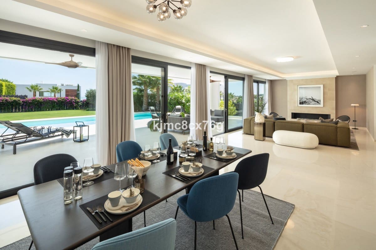 5 bedroom Villa for sale in Nueva Andalucia with pool garage - € 2,995,000 (Ref: 6386482)