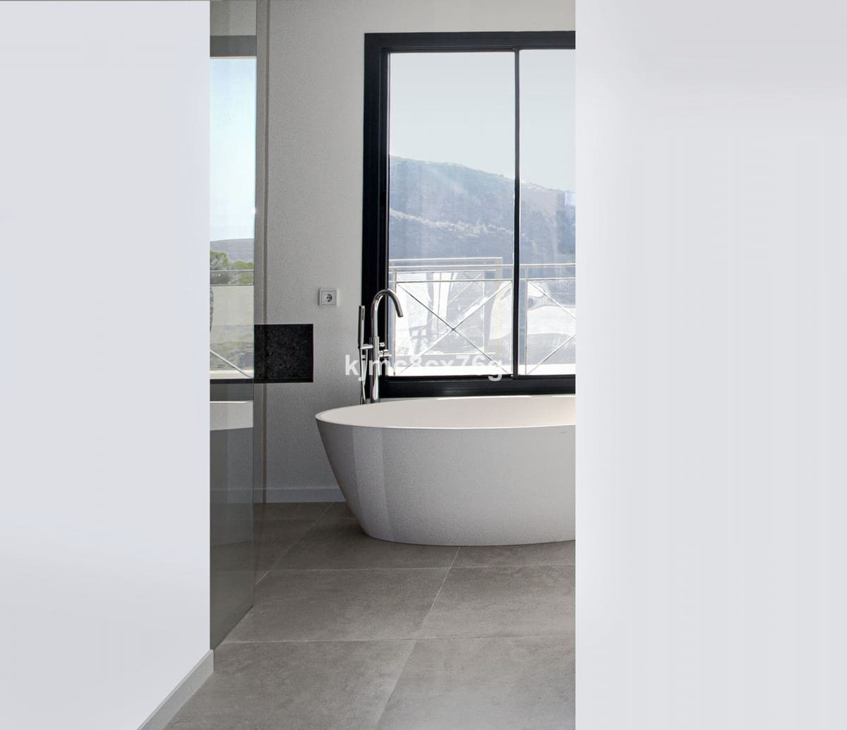 4 bedroom Villa for sale in Benahavis with pool garage - € 2,325,000 (Ref: 6386498)