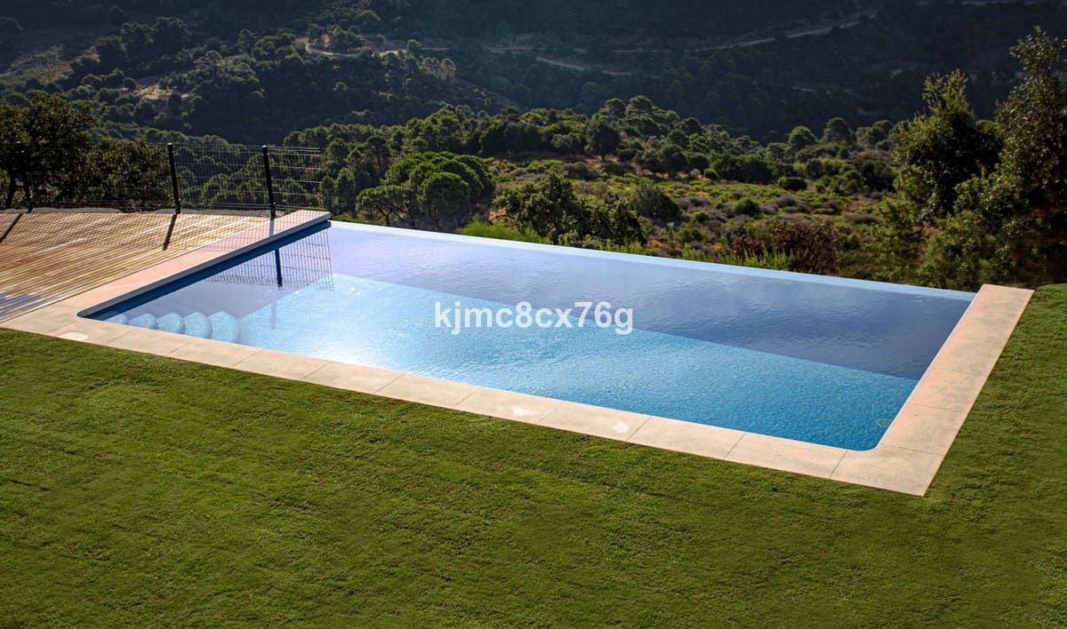 4 bedroom Villa for sale in Benahavis with pool garage - € 2,325,000 (Ref: 6386498)