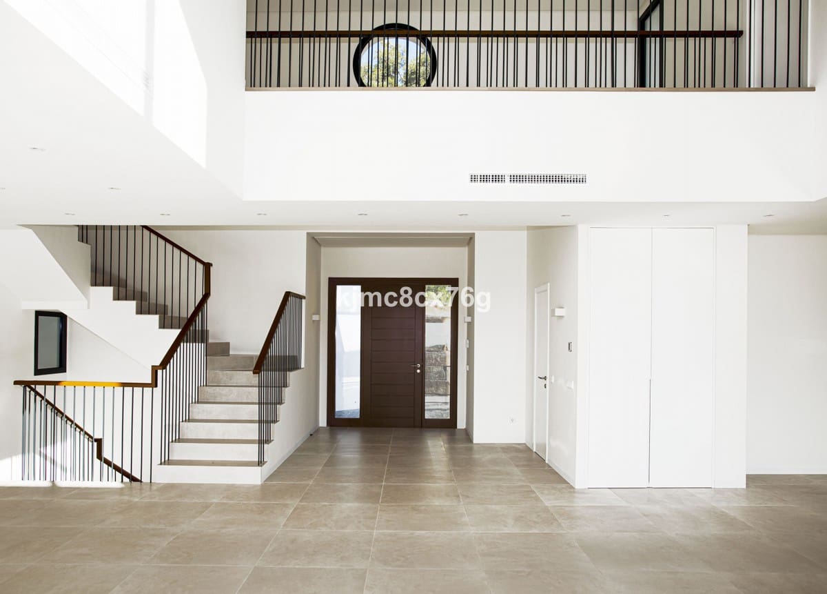 4 bedroom Villa for sale in Benahavis with pool garage - € 2,325,000 (Ref: 6386498)