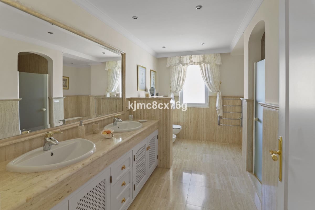 5 Zimmer Villa zu verkaufen in Benahavis mit Pool Garage - 3.700.000 € (Ref: 6541712)