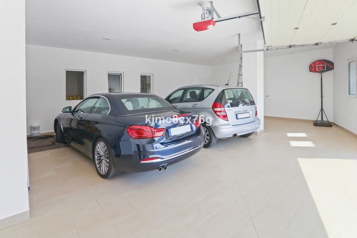 5 Zimmer Villa zu verkaufen in Benahavis mit Pool Garage - 3.700.000 € (Ref: 6541712)