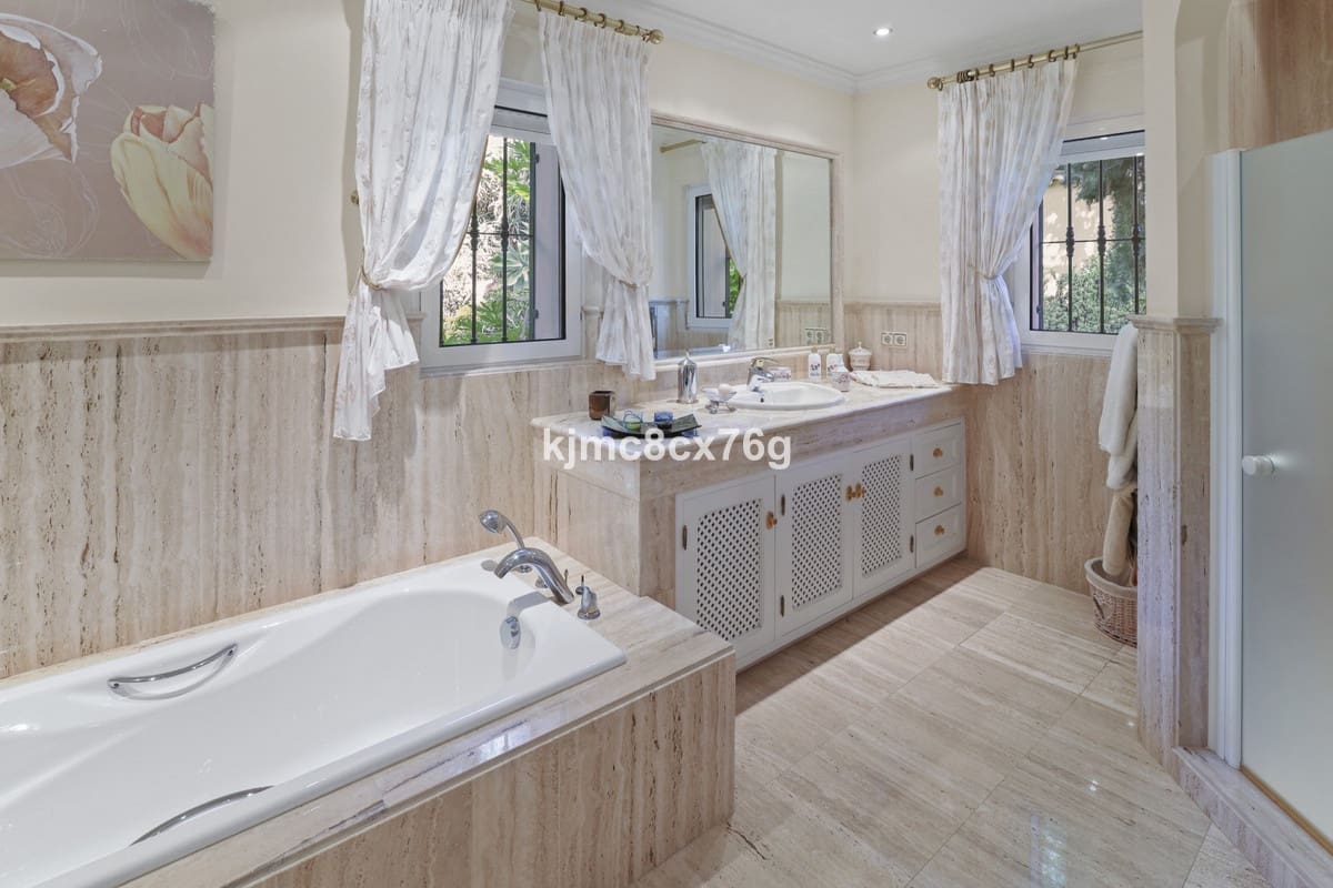 5 Zimmer Villa zu verkaufen in Benahavis mit Pool Garage - 3.700.000 € (Ref: 6541712)