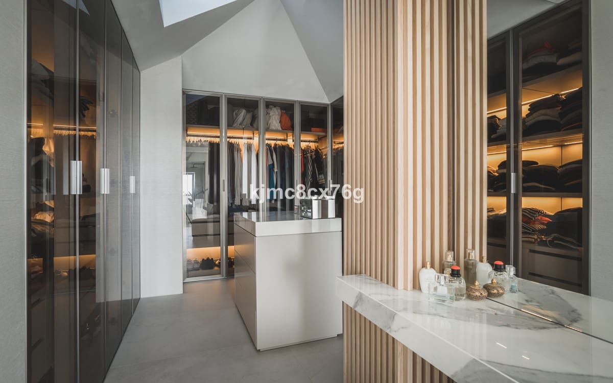 3 soverom Penthouse til salgs i Golden Mile med svømmebasseng garasje - € 2 795 000 (Ref: 6541717)