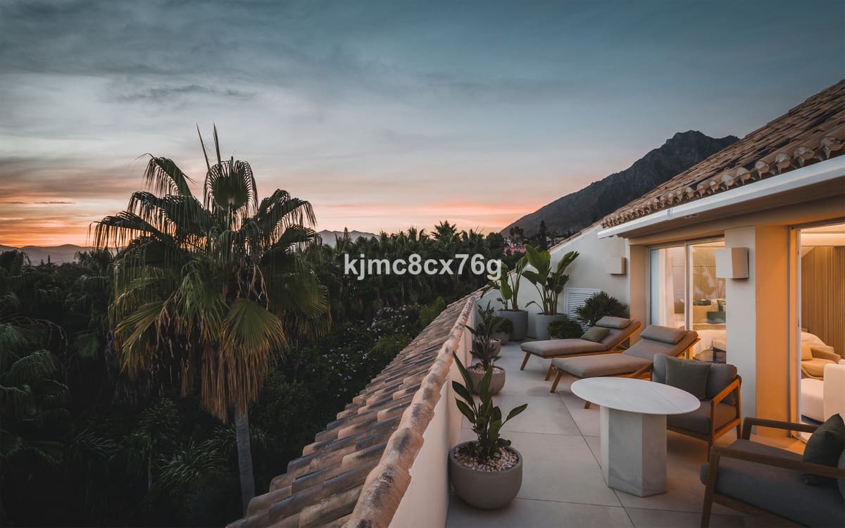 3 soverom Penthouse til salgs i Golden Mile med svømmebasseng garasje - € 2 795 000 (Ref: 6541717)