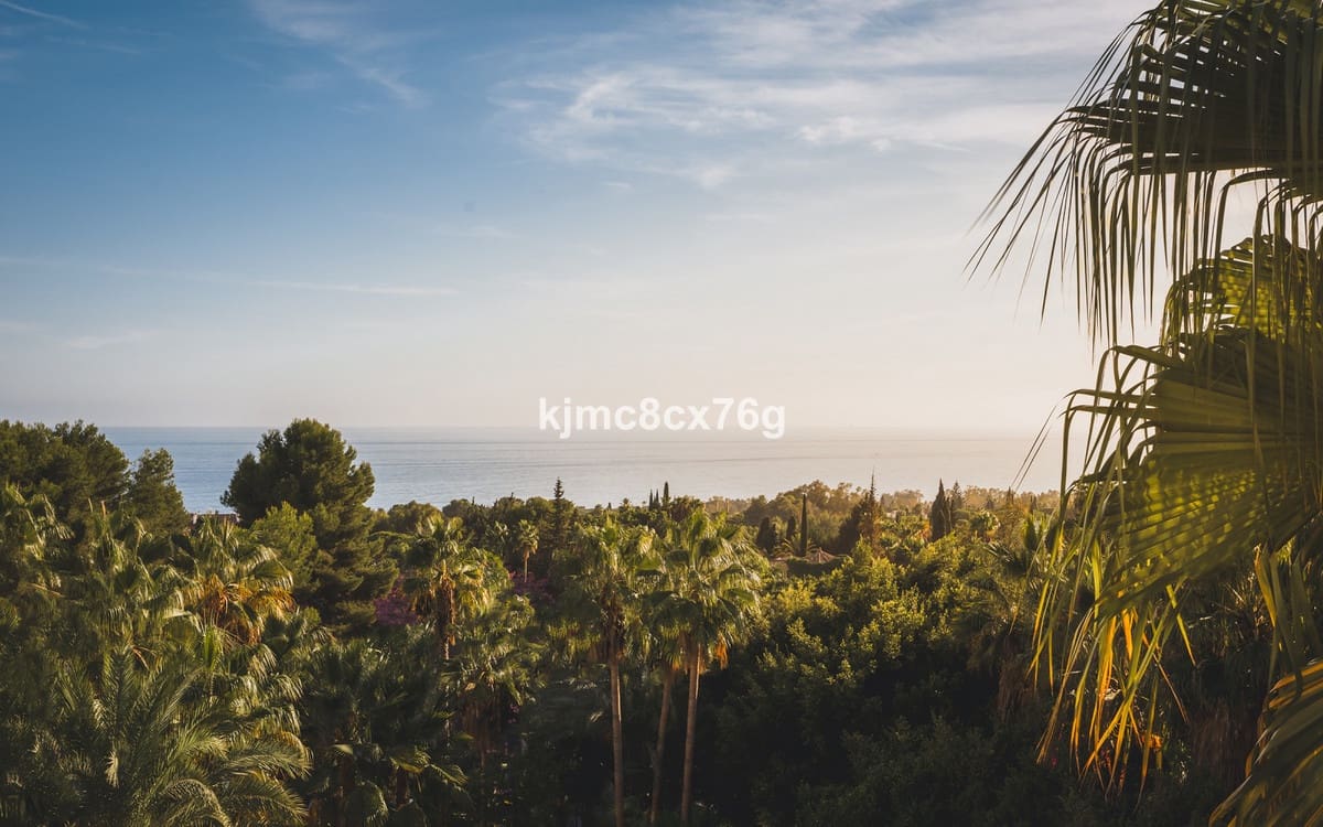 3 soverom Penthouse til salgs i Golden Mile med svømmebasseng garasje - € 2 795 000 (Ref: 6541717)