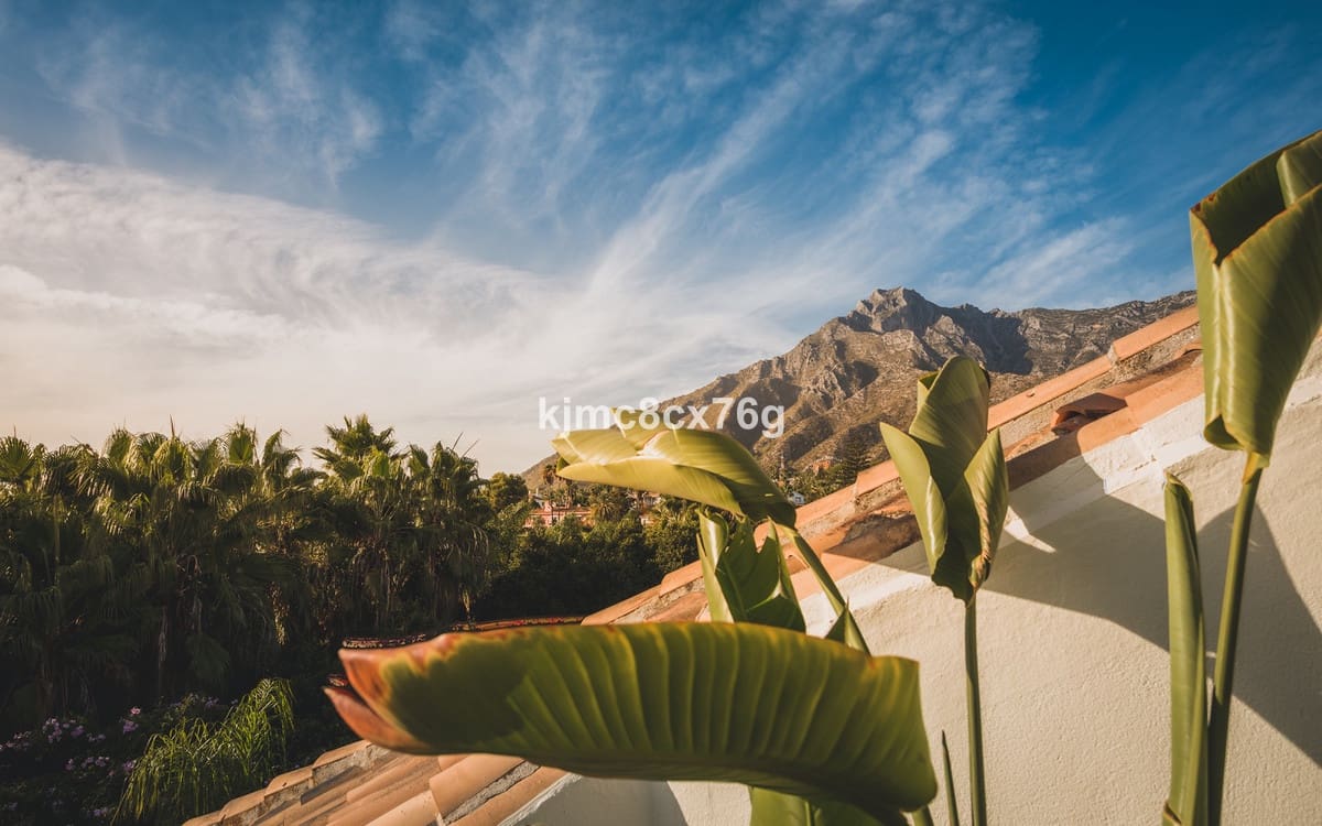 3 soverom Penthouse til salgs i Golden Mile med svømmebasseng garasje - € 2 795 000 (Ref: 6541717)