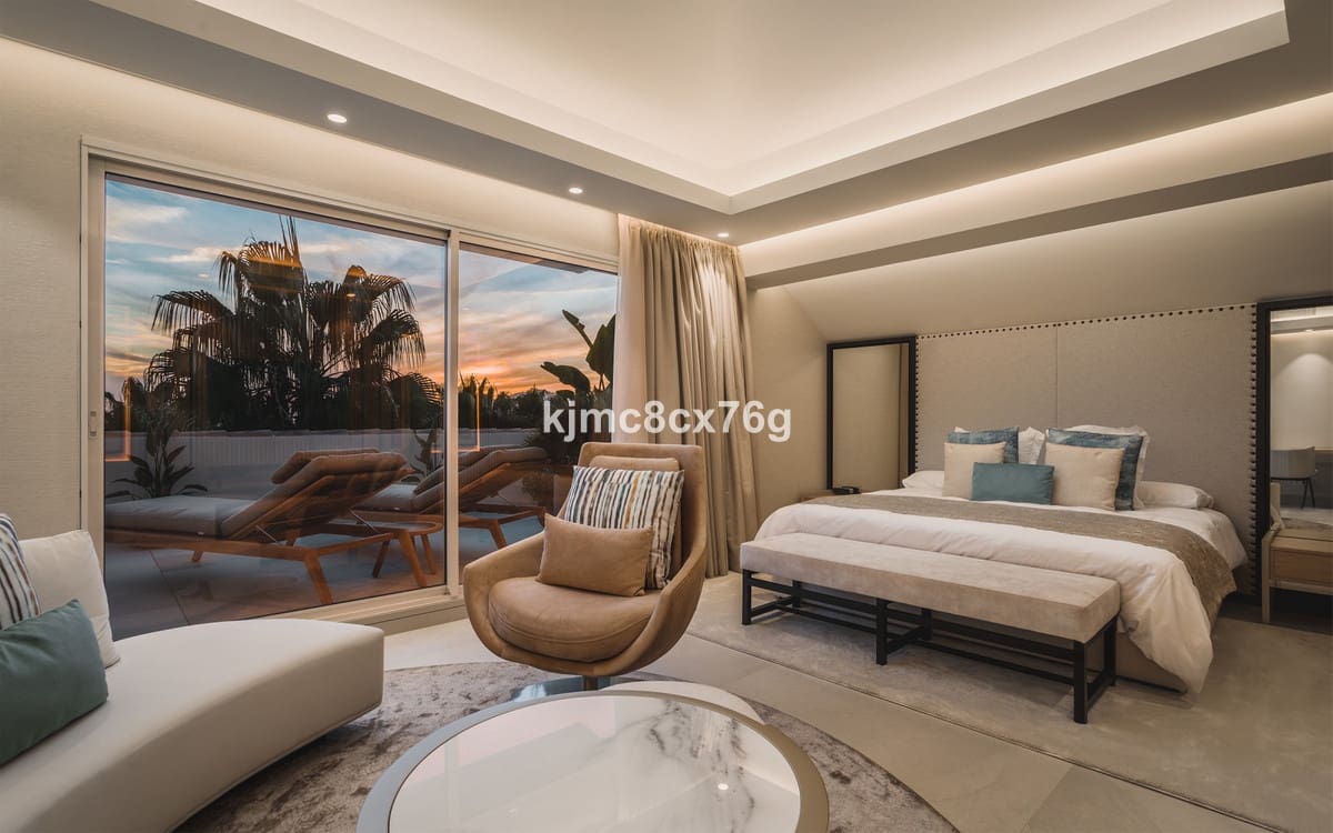 3 soverom Penthouse til salgs i Golden Mile med svømmebasseng garasje - € 2 795 000 (Ref: 6541717)