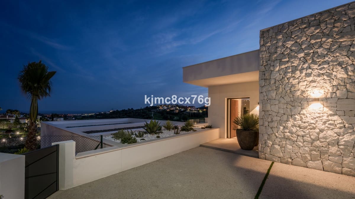 7 bedroom Villa for sale in Benahavis with pool garage - € 4,500,000 (Ref: 6541718)