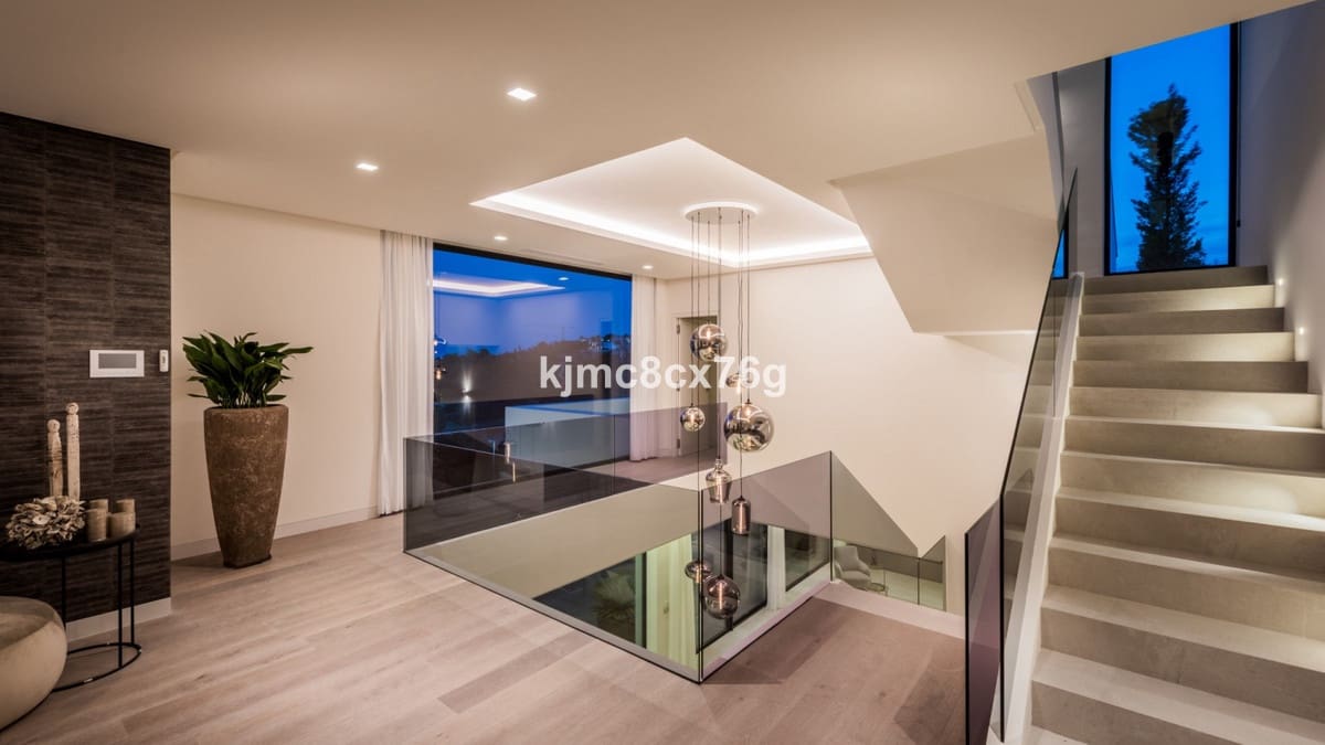 7 bedroom Villa for sale in Benahavis with pool garage - € 4,500,000 (Ref: 6541718)