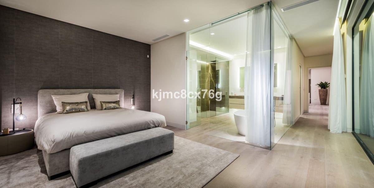 7 bedroom Villa for sale in Benahavis with pool garage - € 4,500,000 (Ref: 6541718)