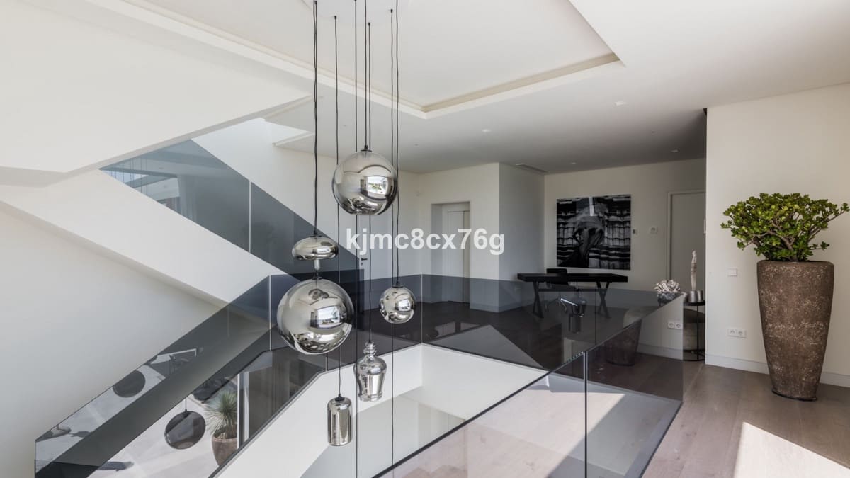 7 bedroom Villa for sale in Benahavis with pool garage - € 4,500,000 (Ref: 6541718)