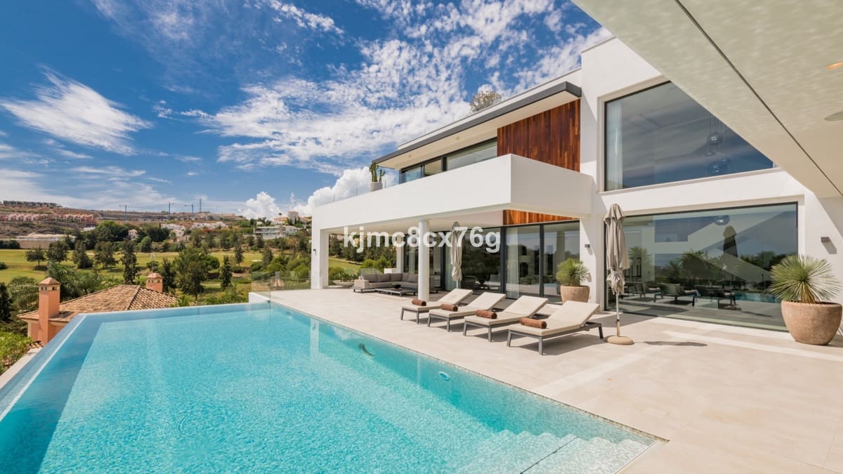 7 bedroom Villa for sale in Benahavis with pool garage - € 4,500,000 (Ref: 6541718)