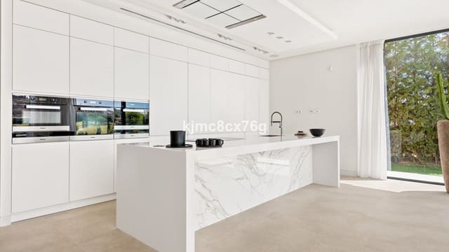 Chalet de 7 habitaciones en Benahavís en venta con piscina garaje - 4.500.000 € (Ref: 6541718)