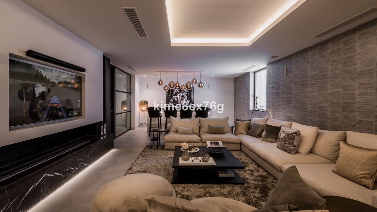 7 bedroom Villa for sale in Benahavis with pool garage - € 4,500,000 (Ref: 6541718)