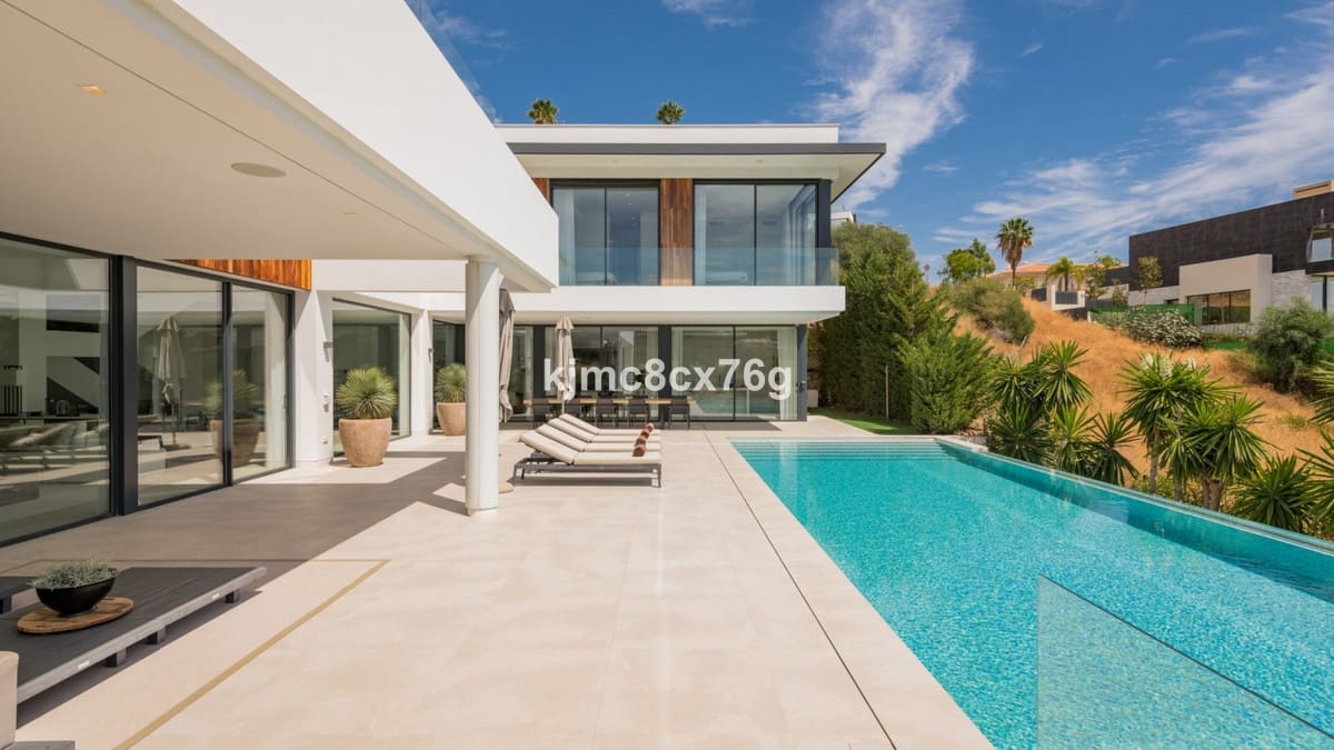7 bedroom Villa for sale in Benahavis with pool garage - € 4,500,000 (Ref: 6541718)