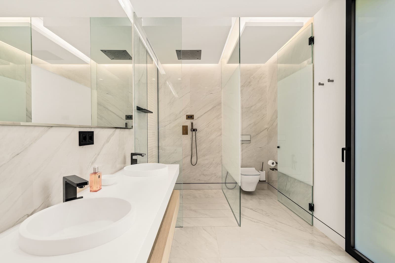 4 quarto Apartamento de Praia para venda em Estepona com piscina garagem - 8 000 000 € (Ref: 6784198)