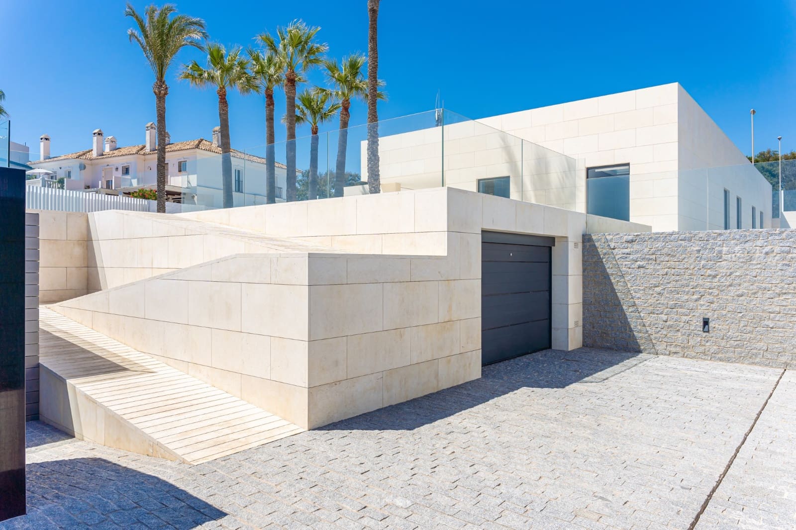 4 chambre Villa/Maison à vendre à Mijas Costa avec piscine garage - 8 100 000 € (Ref: 6870732)