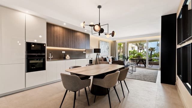 4 soverom Strandleiligheter til salgs i El Velerín, Estepona med svømmebasseng garasje - € 1 235 000 (Ref: 6881982)