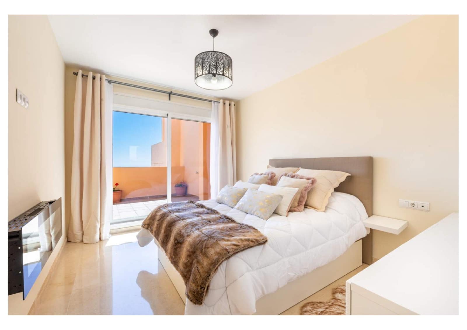 3 chambre Penthouse à vendre à Calahonda avec piscine garage - 560 000 € (Ref: 6902669)