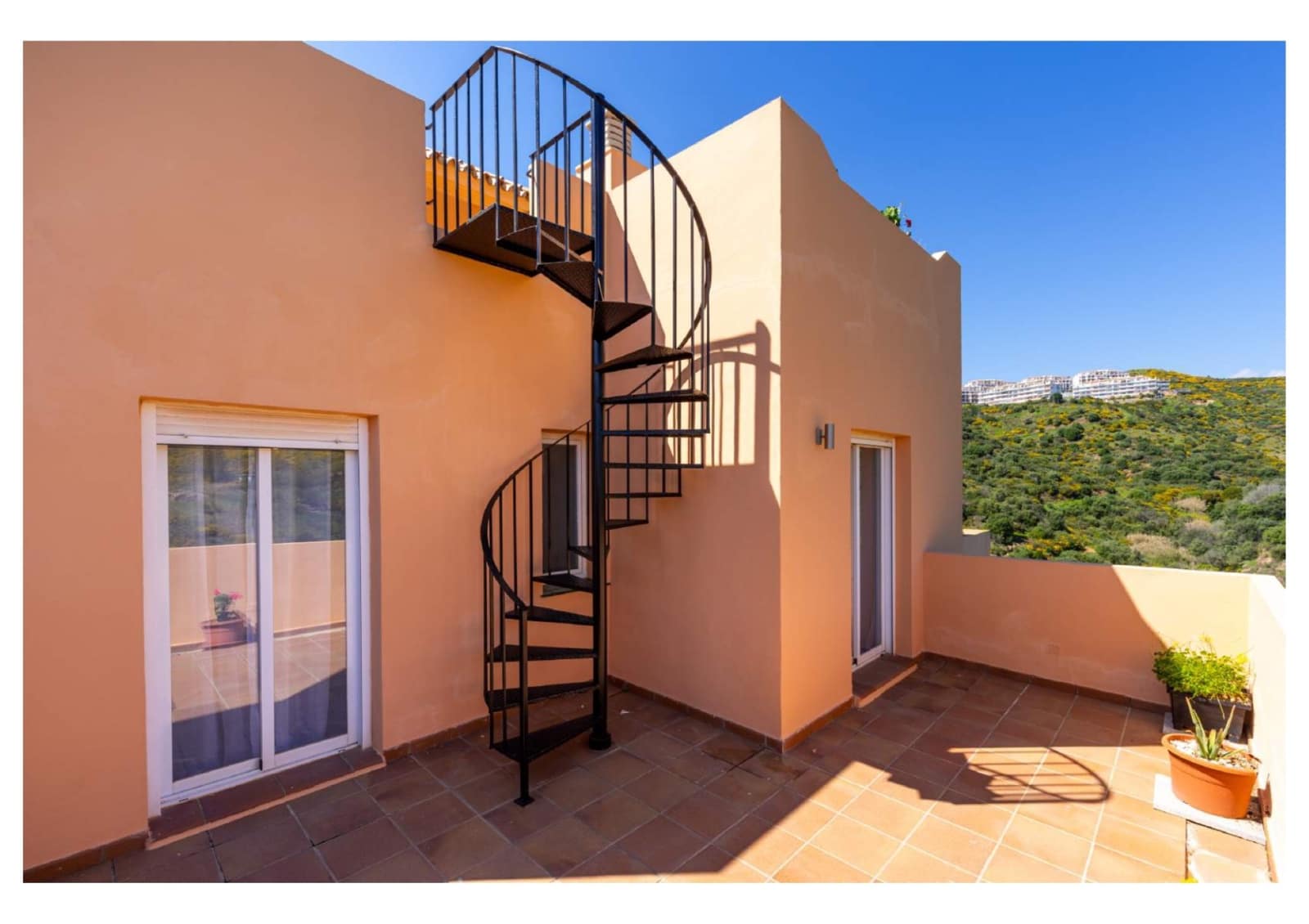 3 chambre Penthouse à vendre à Calahonda avec piscine garage - 560 000 € (Ref: 6902669)