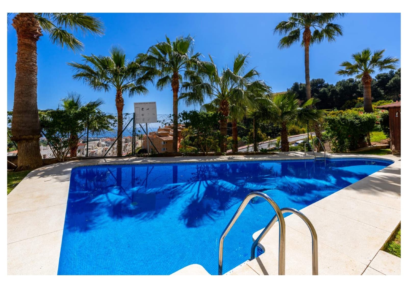 3 chambre Penthouse à vendre à Calahonda avec piscine garage - 560 000 € (Ref: 6902669)