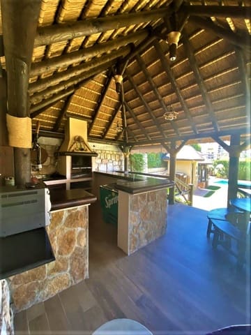 7 Zimmer Villa zu verkaufen in Riviera del Sol, Mijas mit Pool Garage - 1.200.000 € (Ref: 6968355)