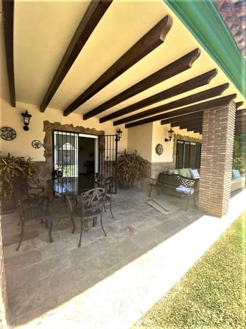 7 Zimmer Villa zu verkaufen in Riviera del Sol, Mijas mit Pool Garage - 1.200.000 € (Ref: 6968355)