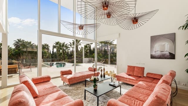 4 slaapkamer Villa te koop in Benalmadena Costa, Benalmádena met zwembad garage - € 2.900.000 (Ref: 7174728)