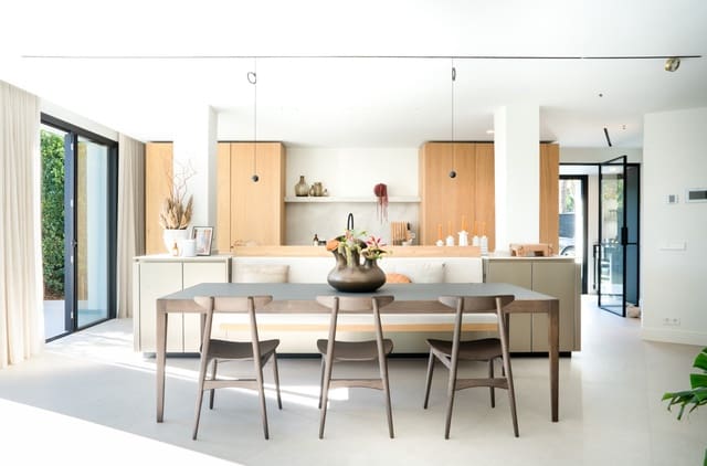 Chalet de 5 habitaciones en Los Monteros, Marbella en venta con piscina garaje - 6.500.000 € (Ref: 7555745)